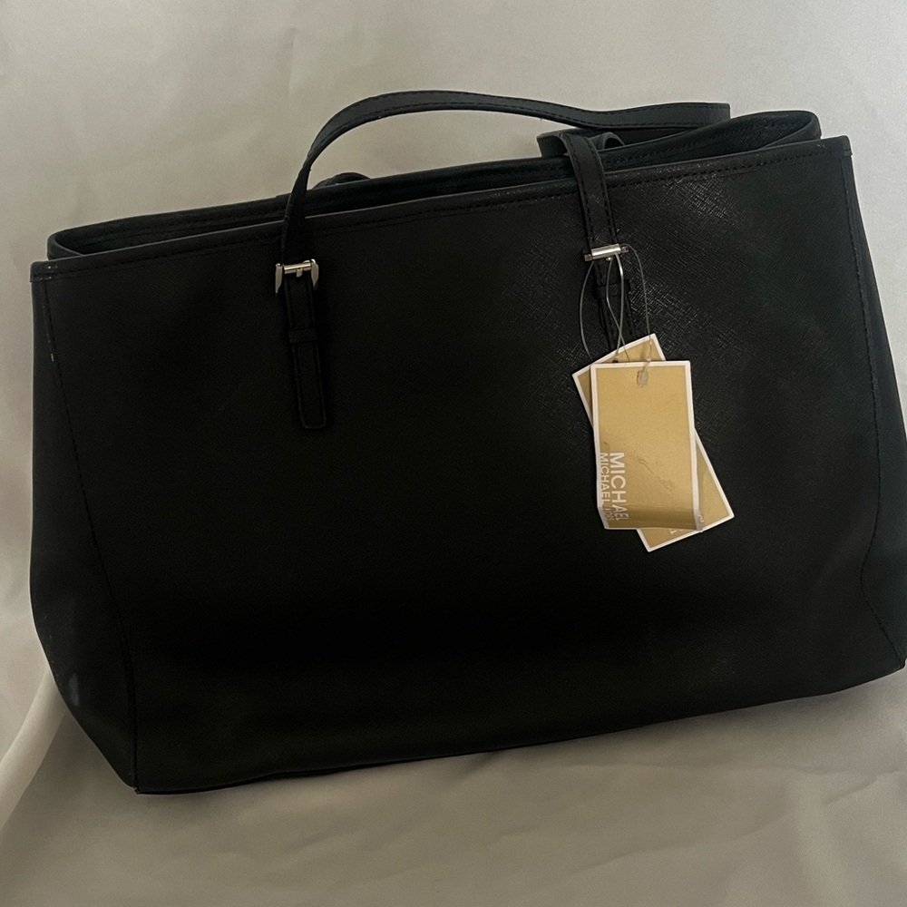 NWT Jet Set Travel Multifunction Saffiano Leather Tote, Black - Picture 6 of 12